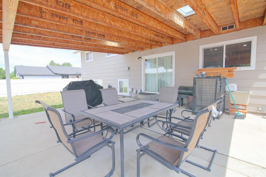 Photo of 3406 5th Street E ST, Lewiston, ID 83501 (MLS # 98992173)
