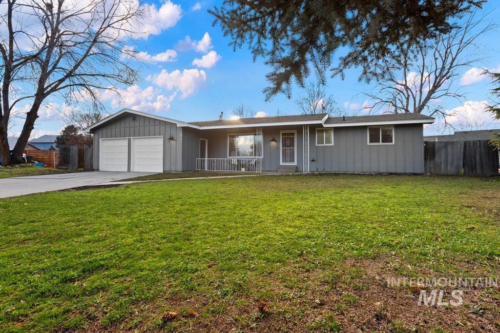 Photo of 2035 N Patricia Ave, Boise, ID 83704 (MLS # 98970624)