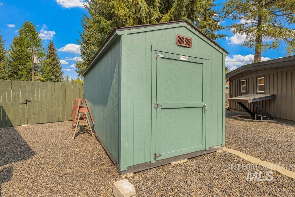 In addition to the potting shed, this 10x20 foot shed is accessed from the front driveway and the back yard - ideal additonal toy storage.