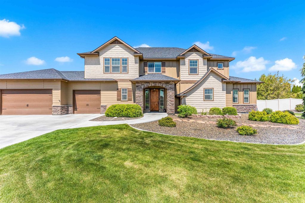 Photo of 8020 Upland Drive, Nampa, ID 83686 (MLS # 98984398)