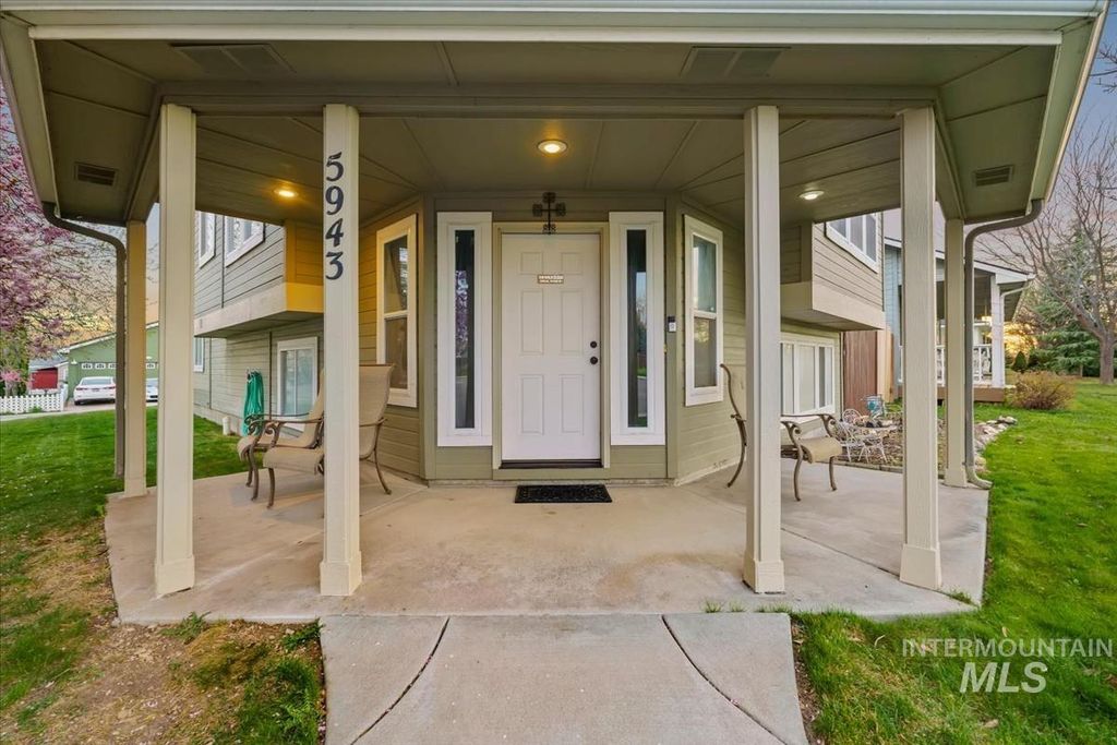 Photo of 5943 S. Zither Avenue, Boise, ID 83709 (MLS # 98979782)