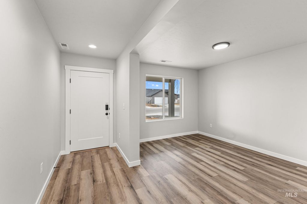 Photo of 5408 S Desert Cactus Ave, Meridian, ID 83642 (MLS # 98974825)