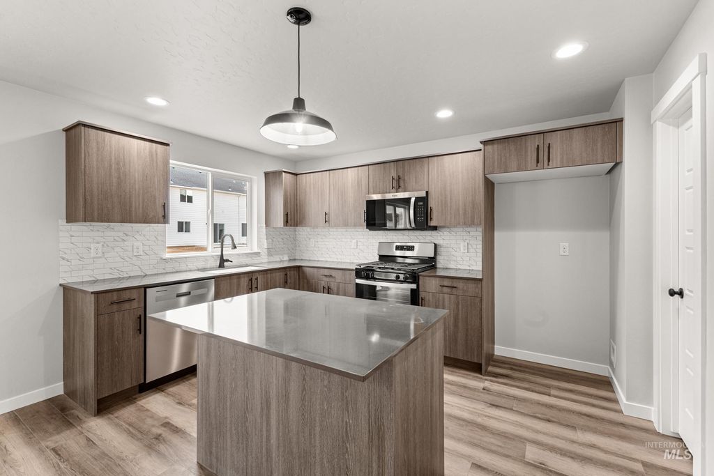 Photo of 5408 S Desert Cactus Ave, Meridian, ID 83642 (MLS # 98974825)