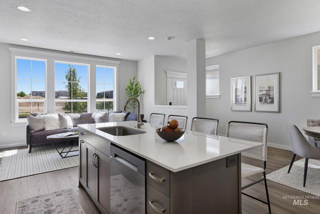 Photo of 431 N Zimmerman Way, Meridian, ID 83642 (MLS # 98996162)