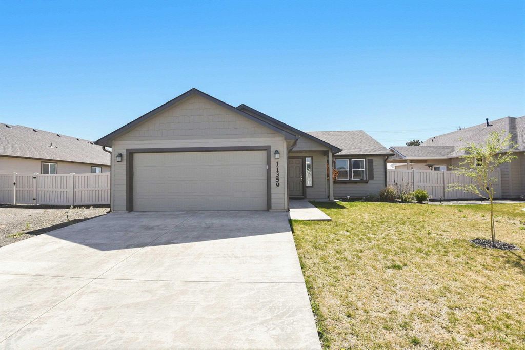 Photo of 11359 Queensland Dr, Caldwell, ID 83605 (MLS # 98981088)