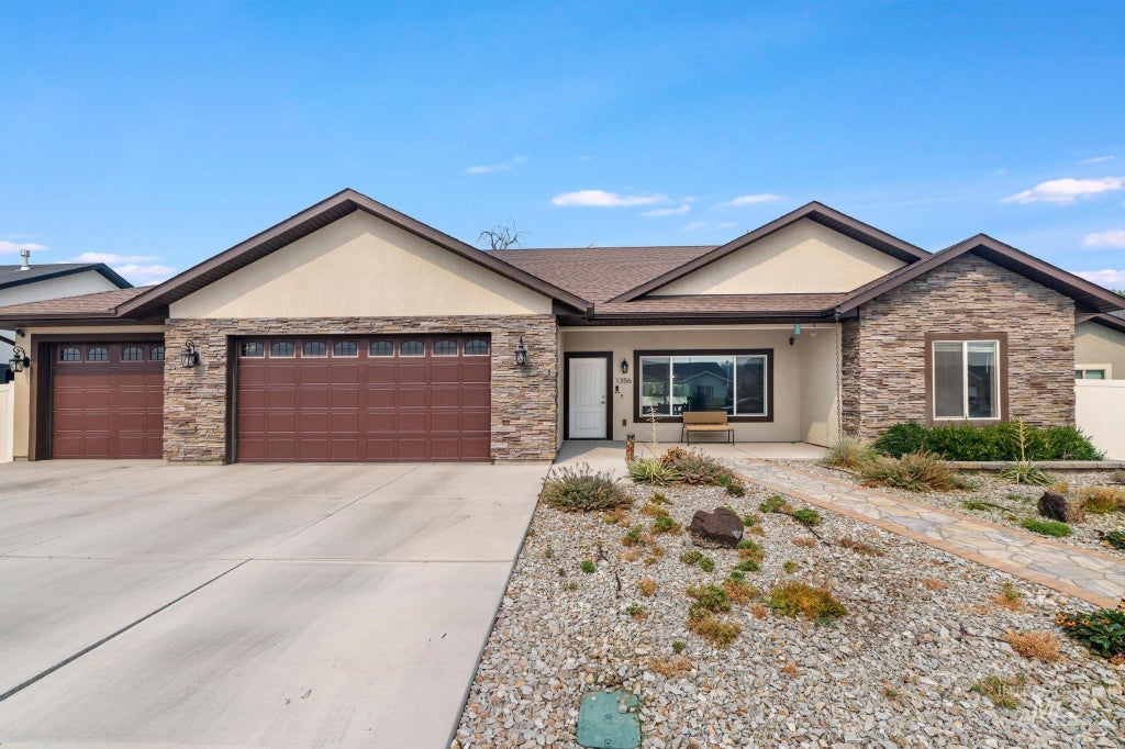 Photo of 1356 Jump St, Twin Falls, ID 83301 (MLS # 98995578)