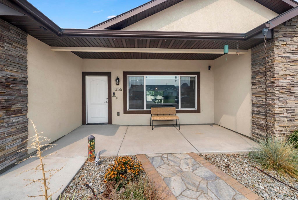 Photo of 1356 Jump St, Twin Falls, ID 83301 (MLS # 98995578)