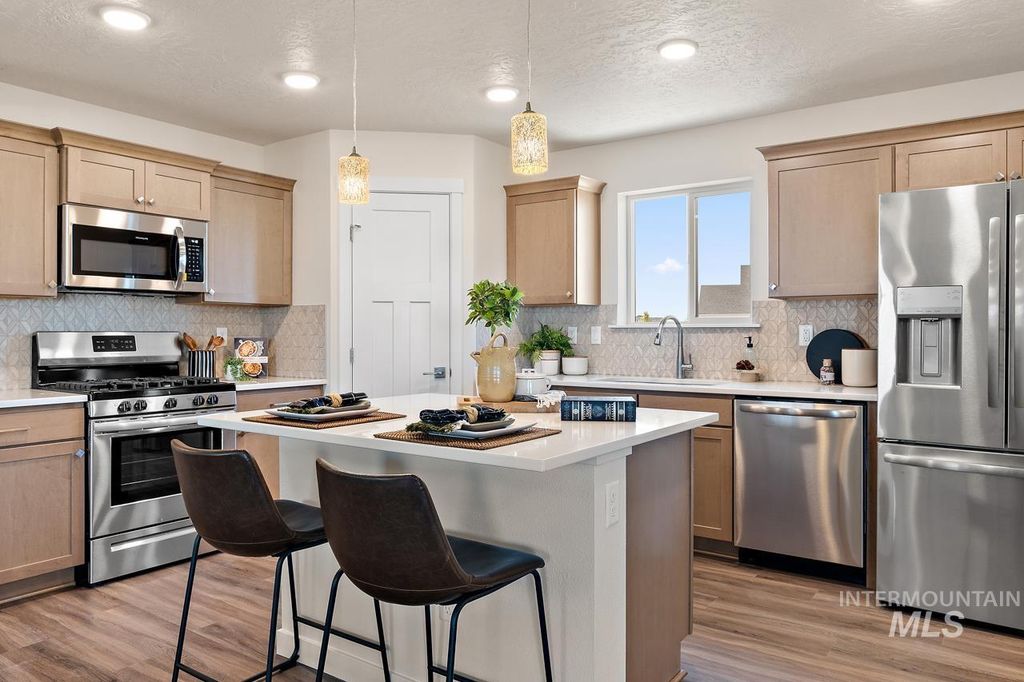 Photo of 17580 Moon Ridge Pl, Nampa, ID 83687 (MLS # 98986184)