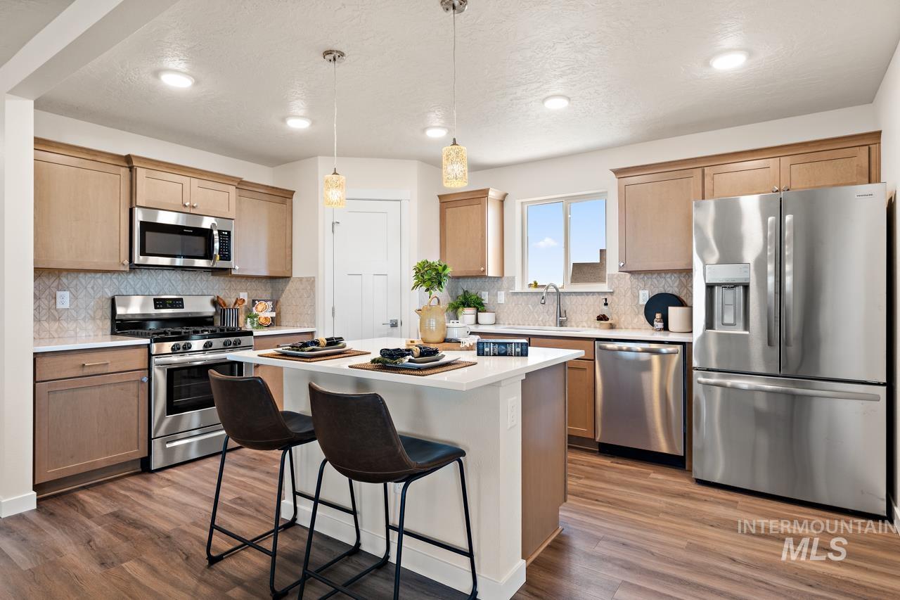 17580 Moon Ridge Pl