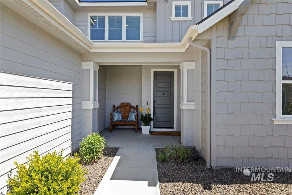 Photo of 4856 N Predo Ave, Meridian, ID 83646 (MLS # 98985901)