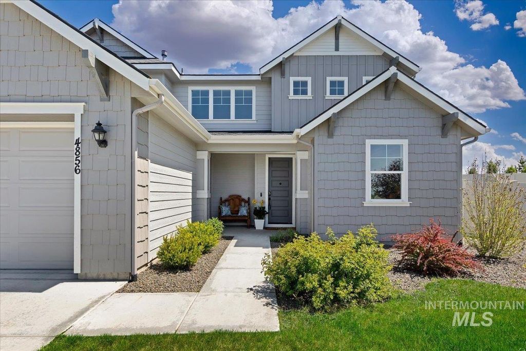 Photo of 4856 N Predo Ave, Meridian, ID 83646 (MLS # 98985901)