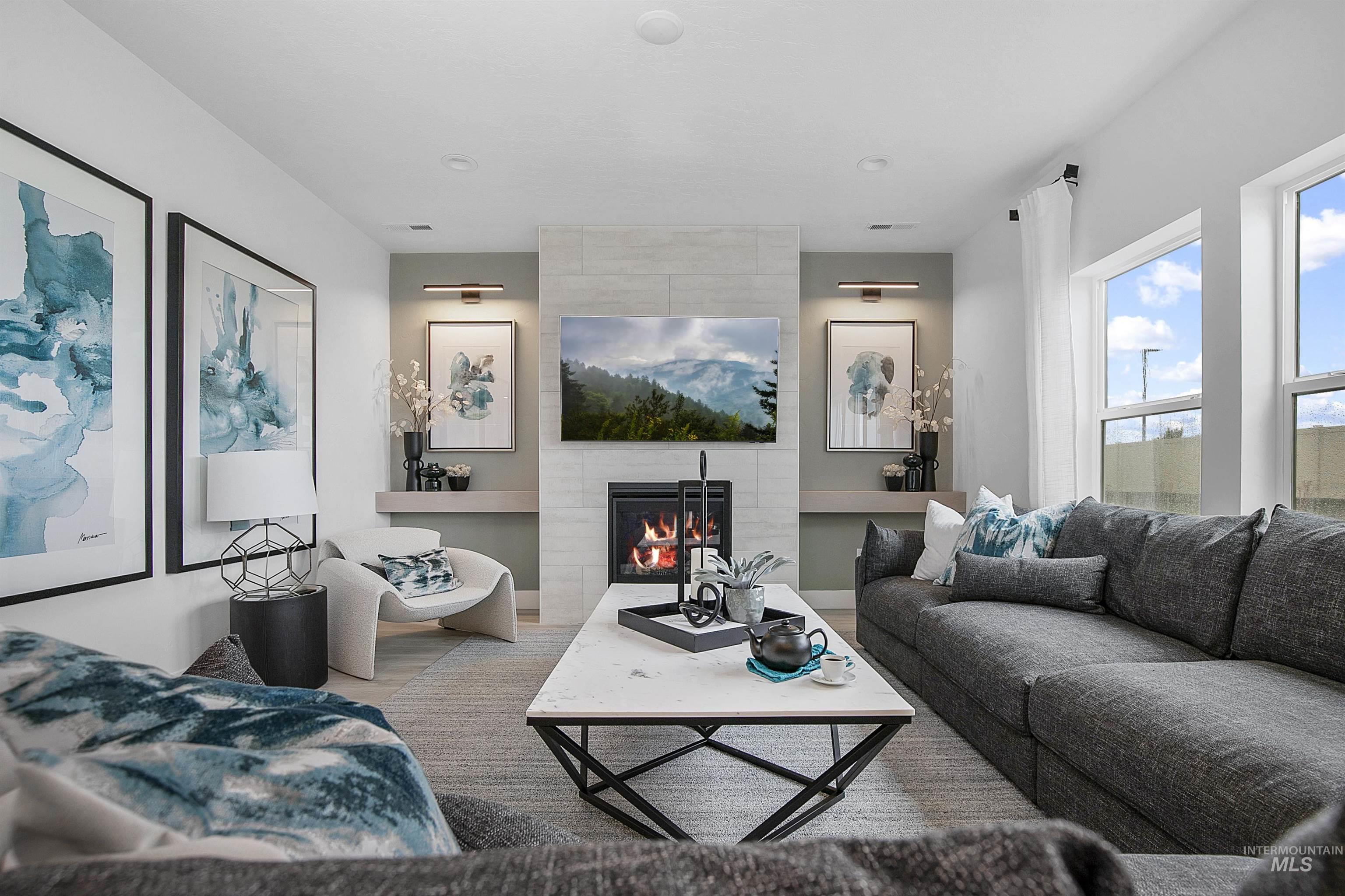 1338 E Prairiefire St