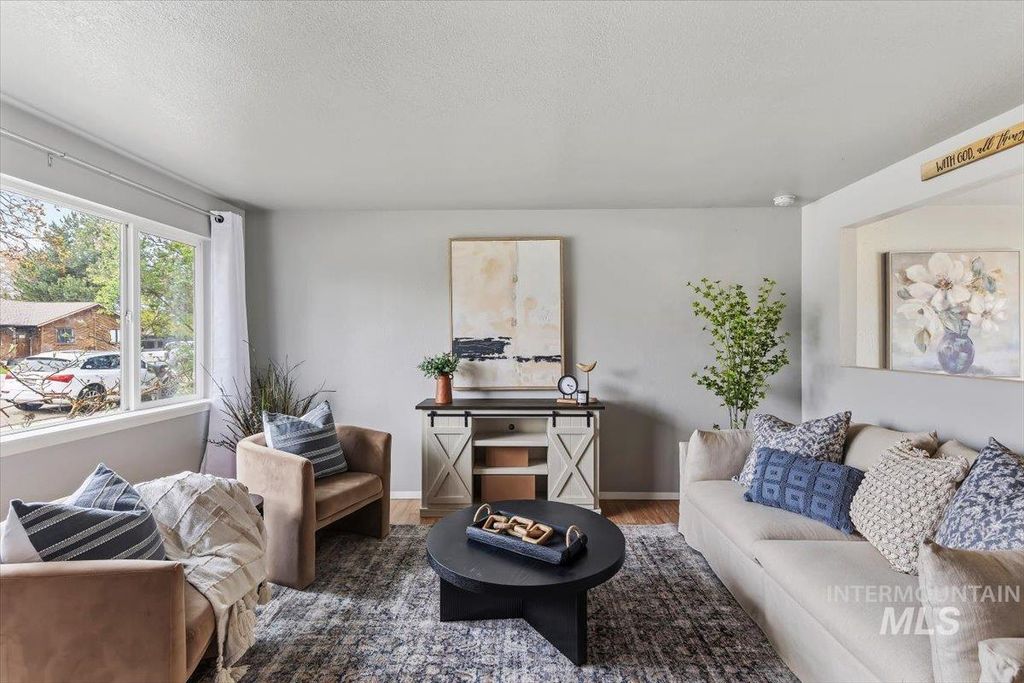 Photo of 11826 W Alfred St, Boise, ID 83713 (MLS # 98980387)