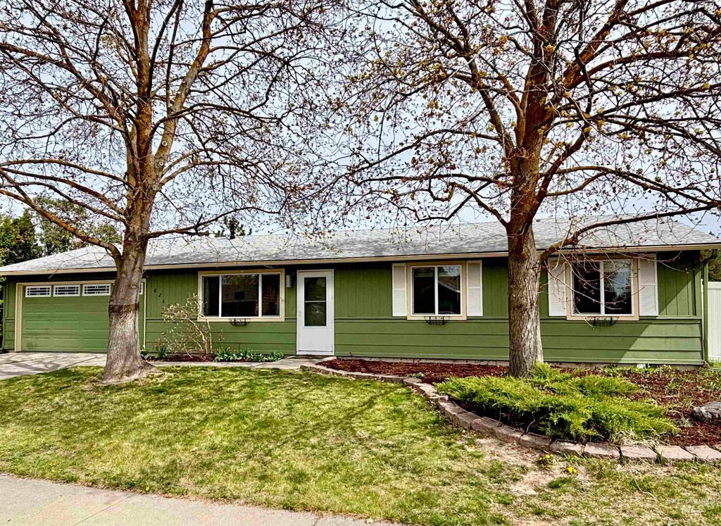 Photo of 11826 W Alfred St, Boise, ID 83713 (MLS # 98980387)