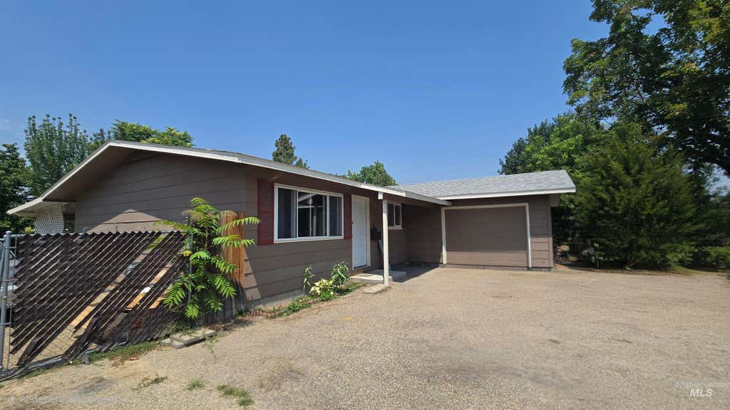 Photo of 45 S Westwood St, Nampa, ID 83651 (MLS # 98995828)