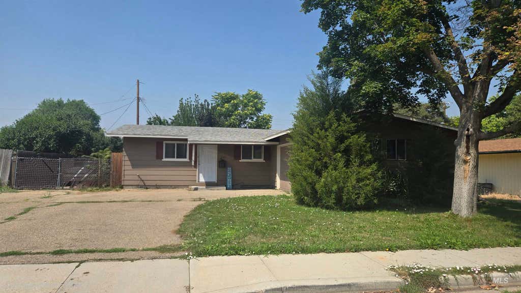 Photo of 45 S Westwood St, Nampa, ID 83651 (MLS # 98995828)