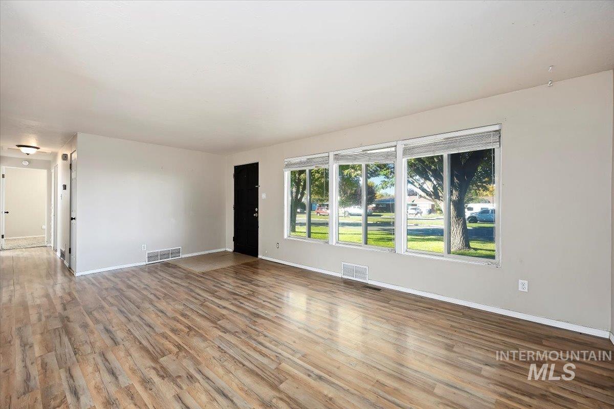 476 Sophomore Blvd