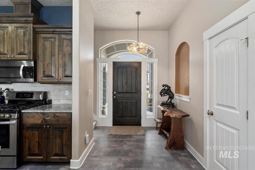 Photo of 2996 E Onyx Ct, Nampa, ID 83686 (MLS # 98980589)