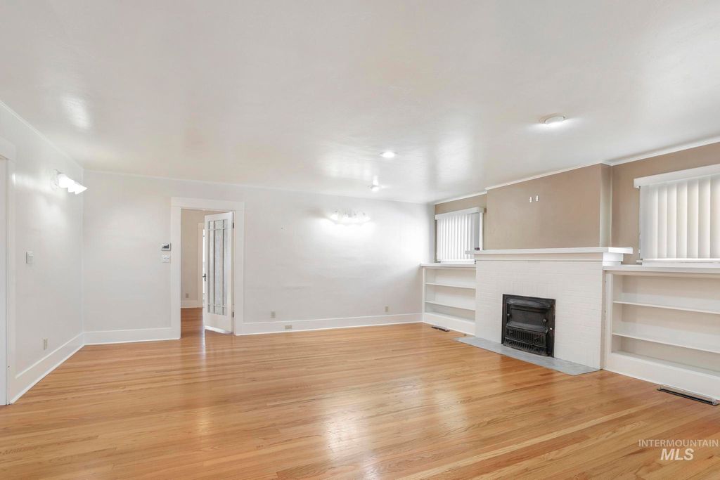 Photo of 252 6th Ave E Ave, Twin Falls, ID 83301 (MLS # 98973244)