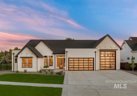 Photo of 4061 W Strant Dr, Eagle, ID 83616 (MLS # 98990974)
