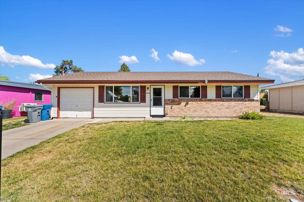 Photo of 1240 E 16th North, Mountain Home, ID 83647 (MLS # 98998120)