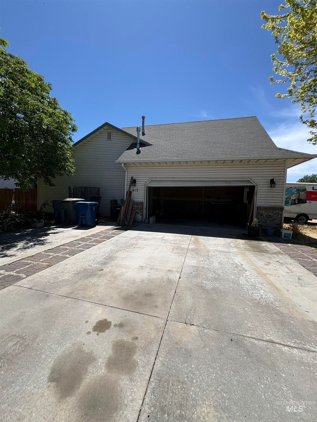 Photo of 413 N Copper River Dr, Nampa, ID 83651 (MLS # 98989314)