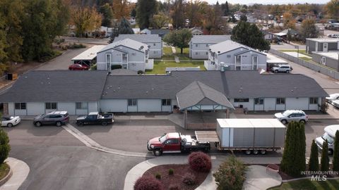 Photo of 1713 Center Ave, Payette, ID 83661 (MLS # 98977356)