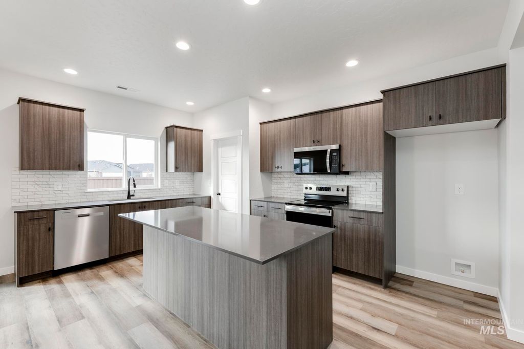 Photo of 3102 E Mossy Creek Dr, Kuna, ID 83634 (MLS # 98971470)