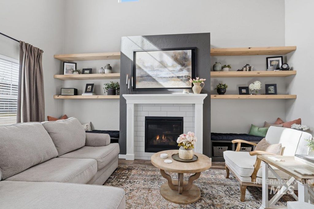 Photo of 3812 E Rock Falls St, Nampa, ID 83686 (MLS # 98977034)