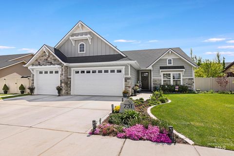 Photo of 731 Broadmoor Ave, Twin Falls, ID 83301 (MLS # 98984323)