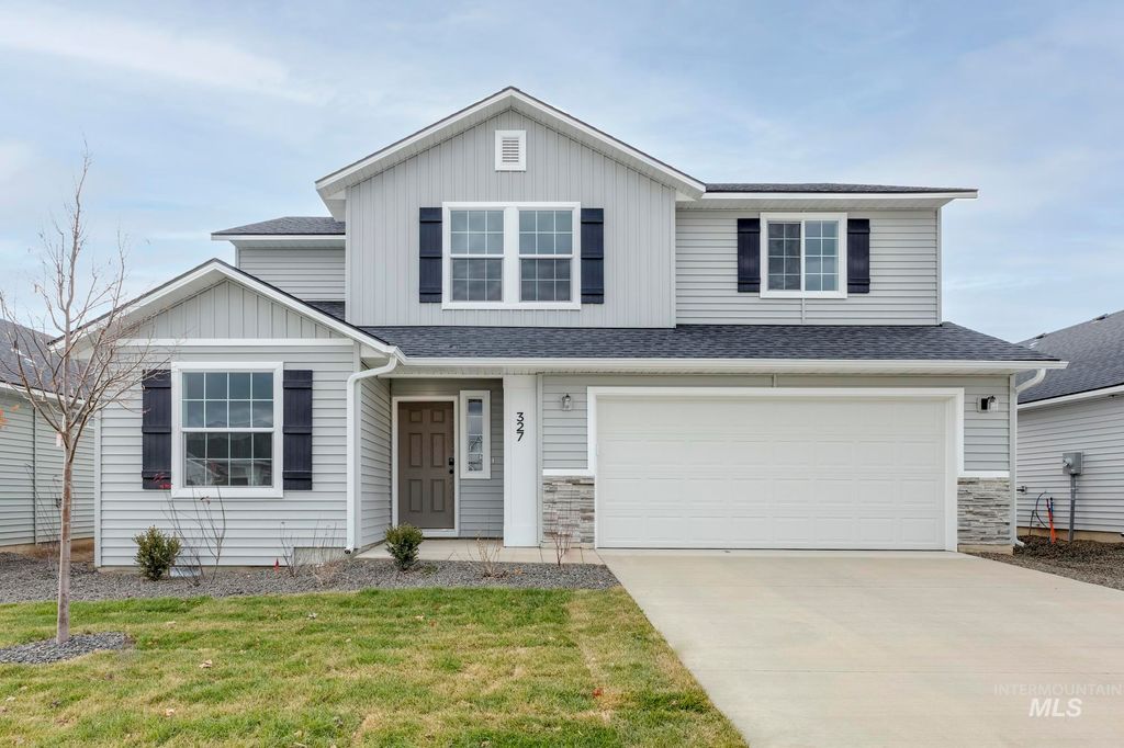 Photo of 327 N Cranesbill Ave, Kuna, ID 83634 (MLS # 98968192)