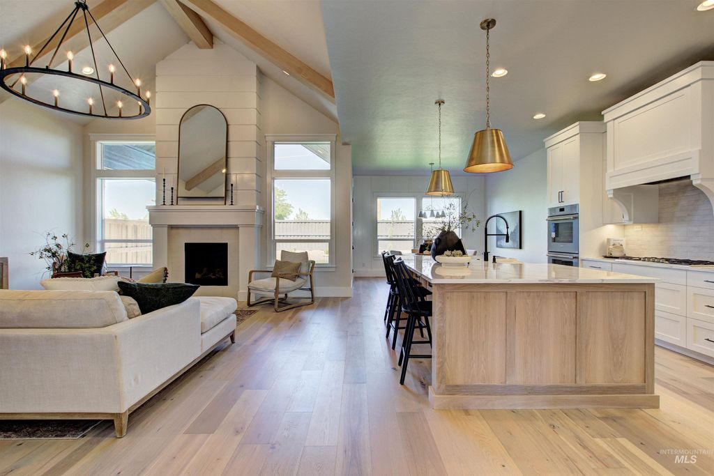 Photo of 2599 E Cavern Dr, Meridian, ID 83642 (MLS # 98968256)