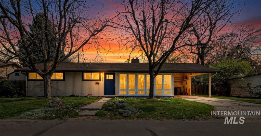 Photo of 1210 S Abbs St, Boise, ID 83705 (MLS # 98979157)