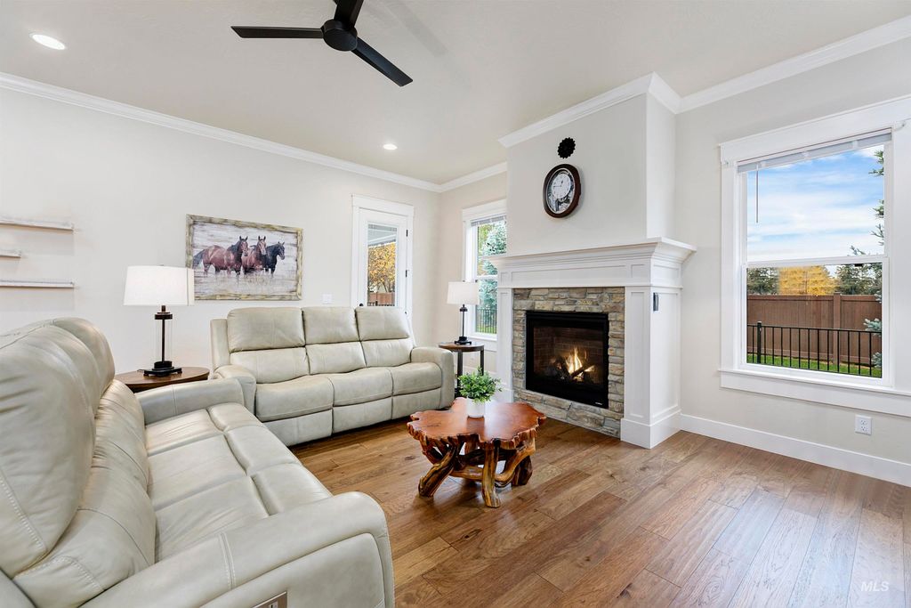 Photo of 3303 W Crossley Lane, Eagle, ID 83616 (MLS # 98968430)