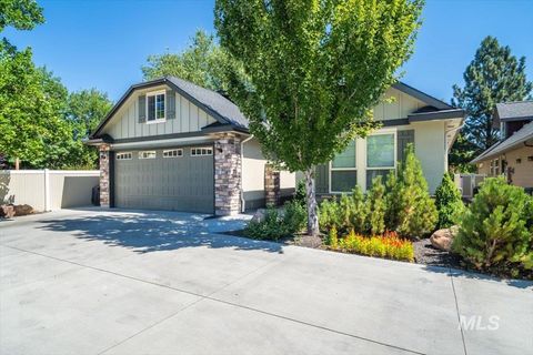 Photo of 3308 N Acre Ln, Boise, ID 83704 (MLS # 98959013)
