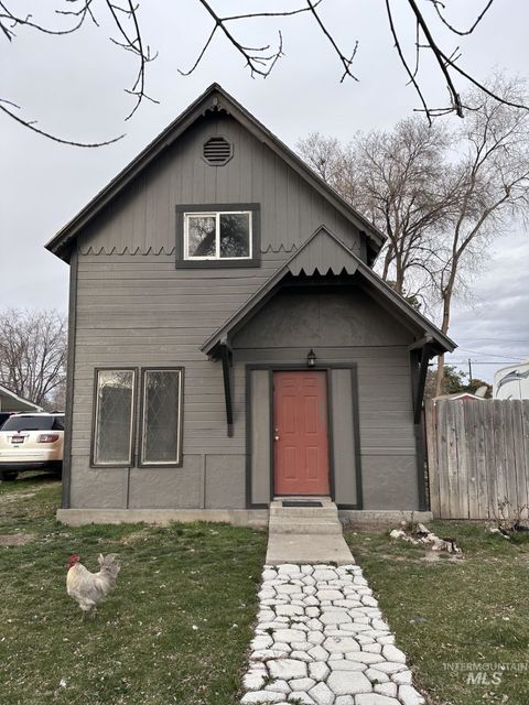 Photo of 213 E Freeport Street, Caldwell, ID 83605 (MLS # 98941858)