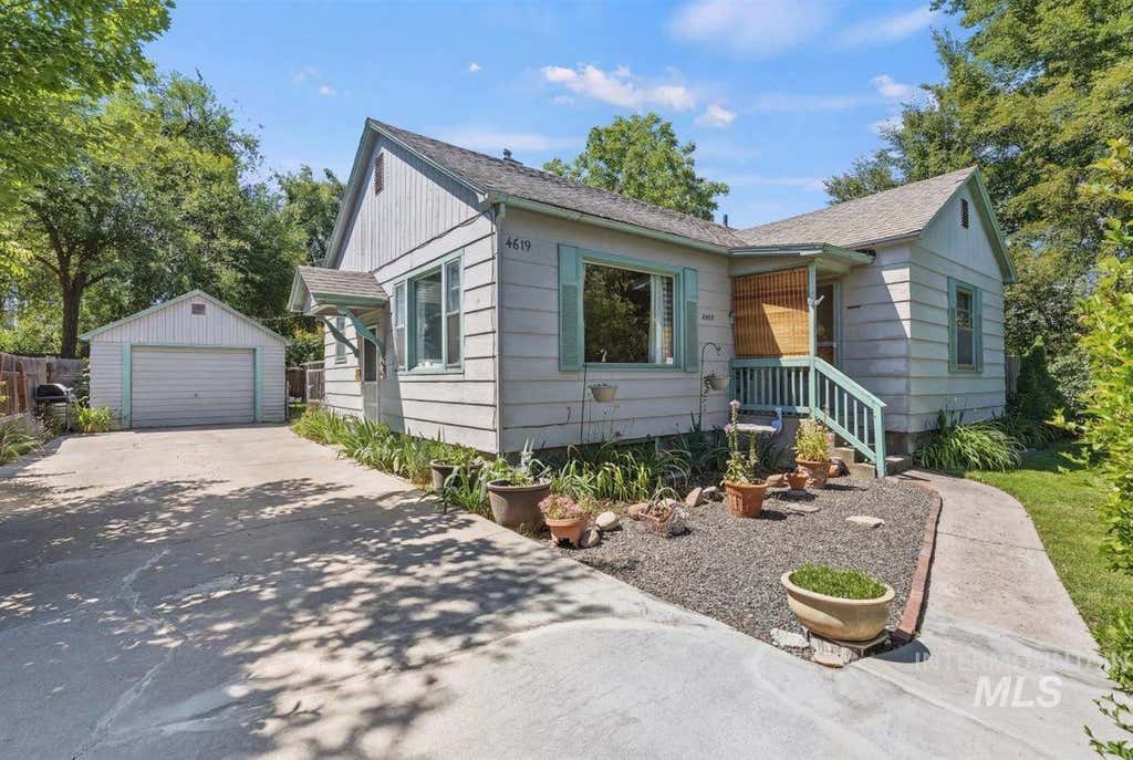 Photo of 4619 W Freemont St, Boise, ID 83706 (MLS # 98990711)