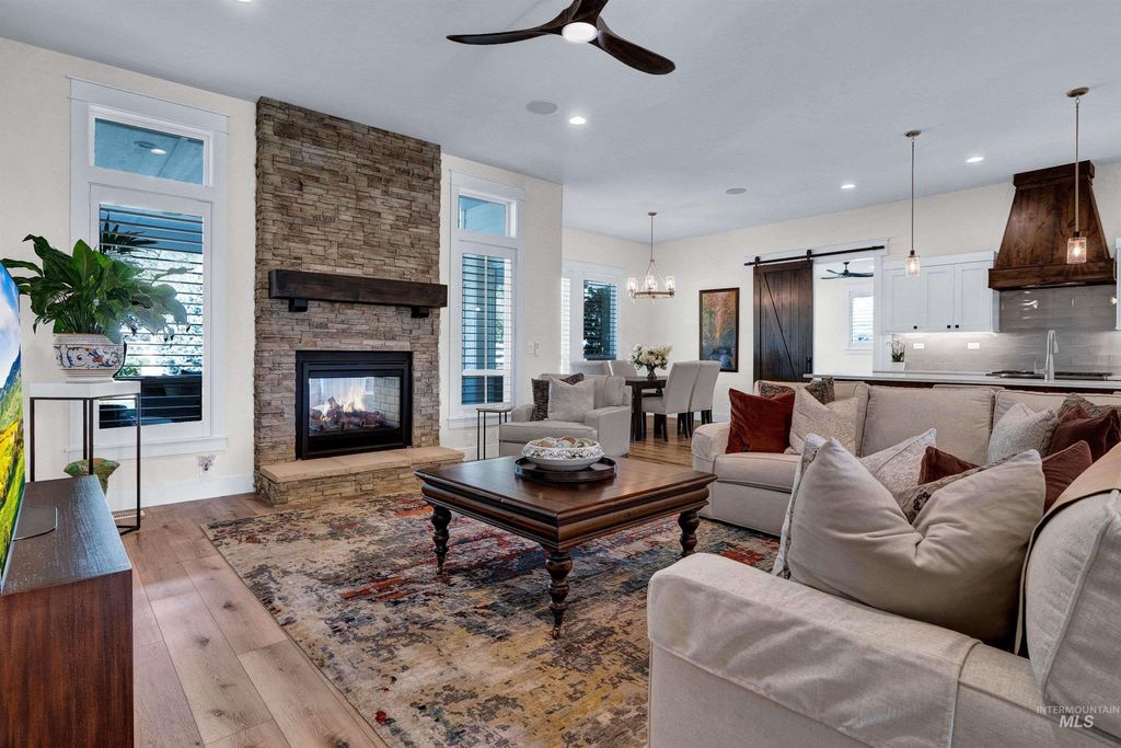 Photo of 14315 N Otter Tail Way, Boise, ID 83714 (MLS # 98986342)
