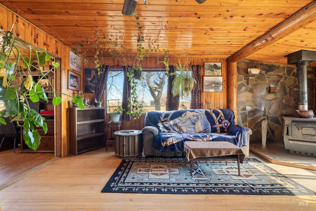 Photo of 1898 E 3700 N, Filer, ID 83328 (MLS # 98974285)