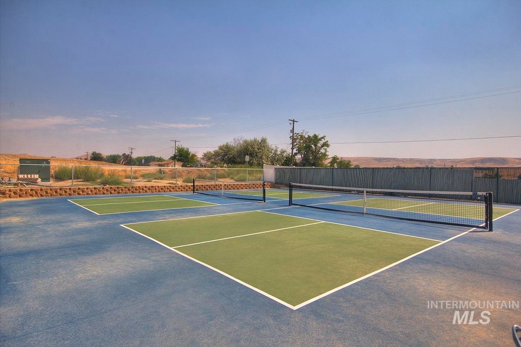 Photo of tbd L18 B17 Ne 16th Avenue, Payette, ID 83661 (MLS # 98975370)