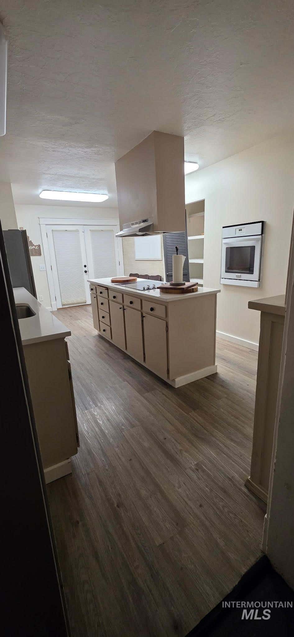 Photo of 1901 Cleveland Blvd, Caldwell, ID 83605 (MLS # 98989936)