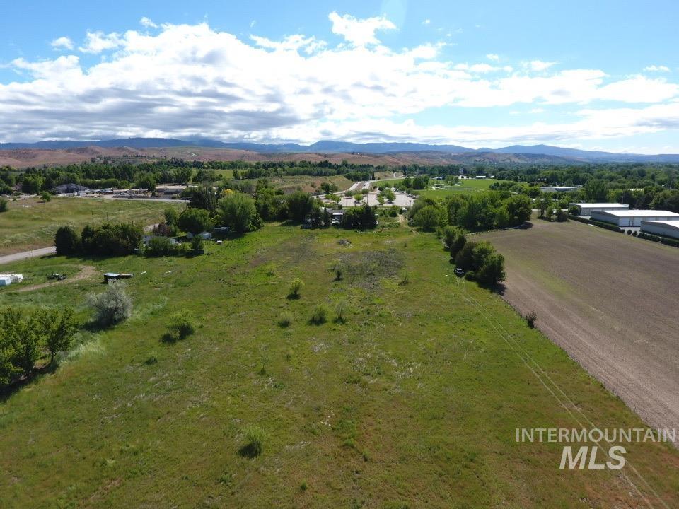 9605 N Horseshoe Bend Rd.