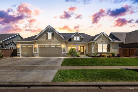 Photo of 5008 W Strant St, Eagle, ID 83616 (MLS # 98988866)