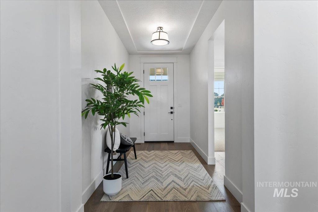 Photo of 6602 W Sollas Dr, Eagle, ID 83616 (MLS # 98978925)