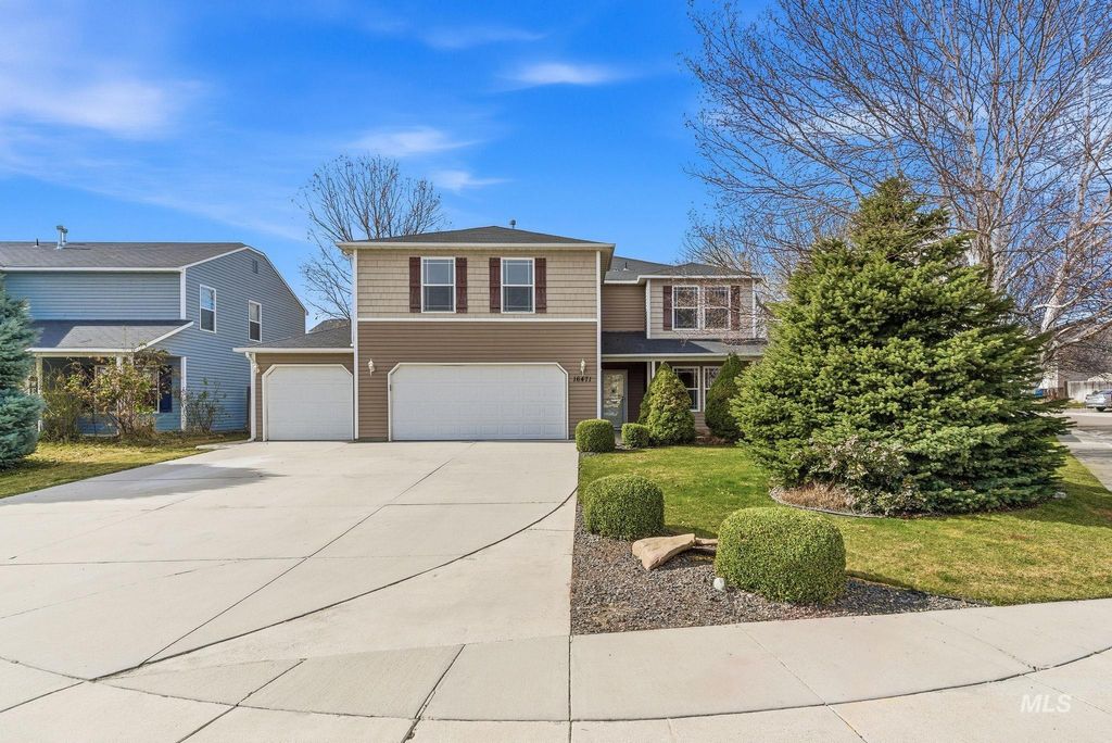 Photo of 16471 Regence Way, Caldwell, ID 83607 (MLS # 98977532)
