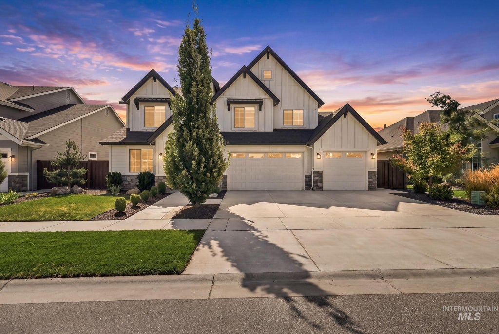 Photo of 3631 W Ladle Rapids Street, Meridian, ID 83646 (MLS # 99000303)