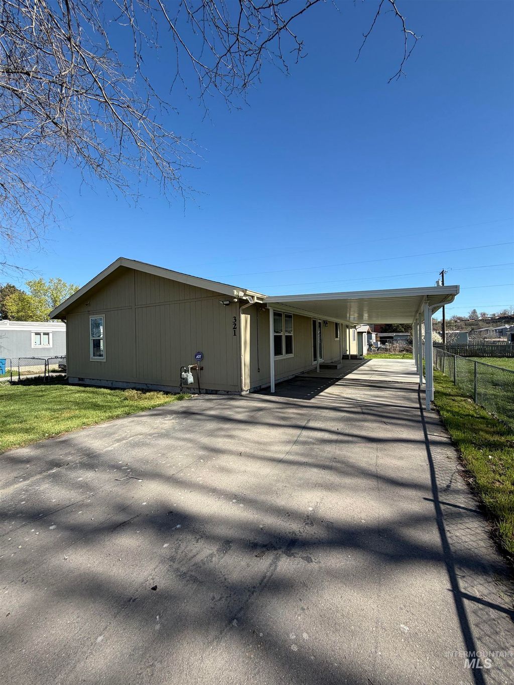 Photo of 321 Joliet St, Caldwell, ID 83605 (MLS # 98981226)
