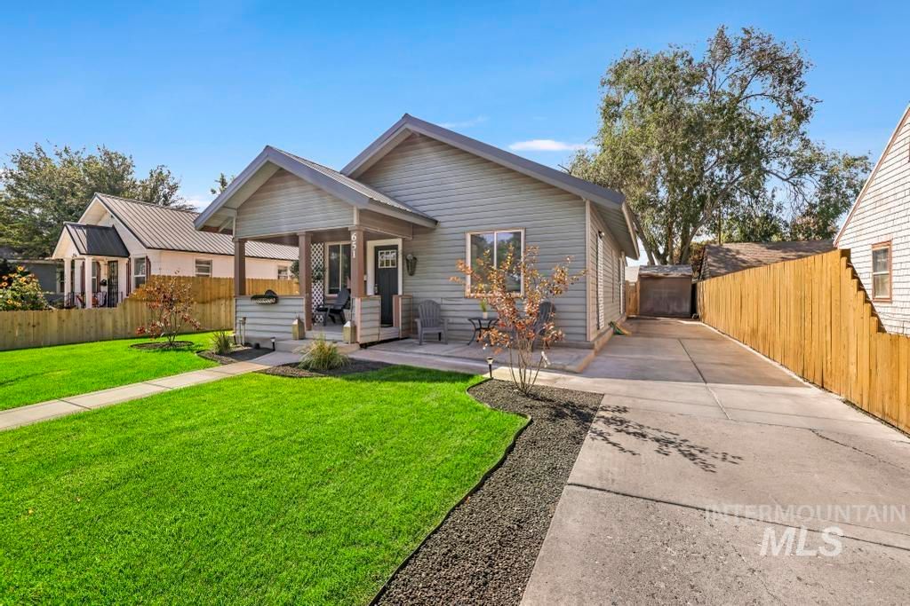 Photo of 651 2nd Ave W Ave, Twin Falls, ID 83301 (MLS # 98962890)