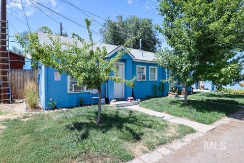 124 NW 4th Ave. Ontario OR 97914