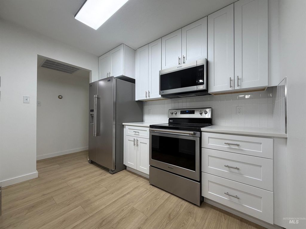 Photo of 523 Park Meadows Cir, Twin Falls, ID 83301 (MLS # 98983656)